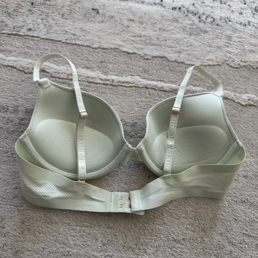 Bundle of 2 Like 🆕 Danskin Intimates push up t-shirt bras